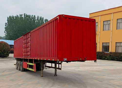 廂式運輸半掛車